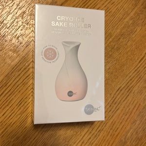 NWT Cryo ice sake roller